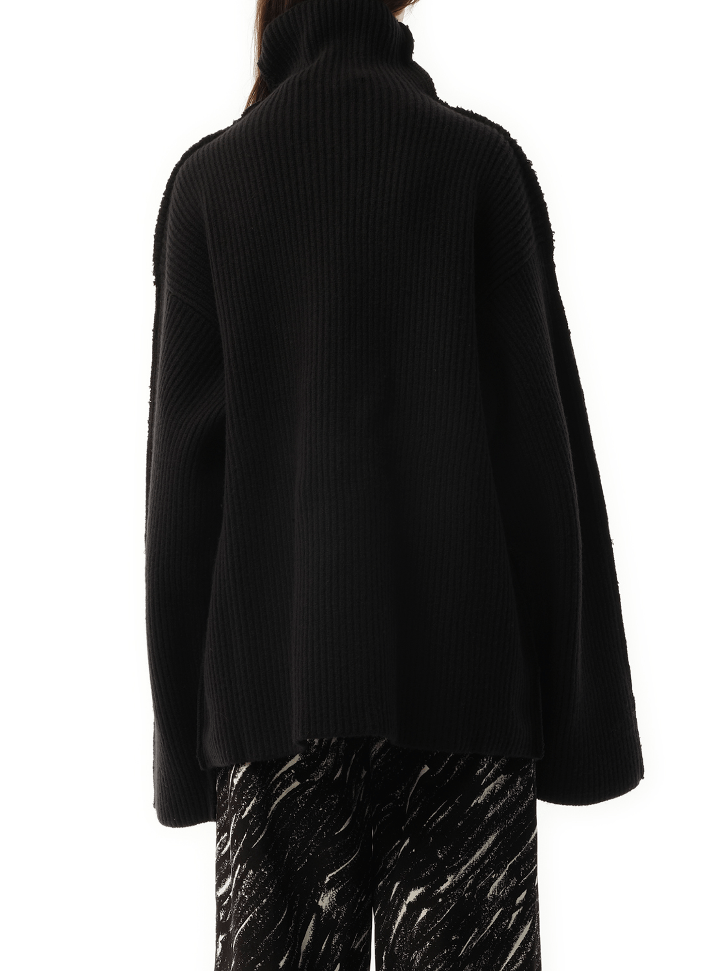 Long Sleeve Turtleneck Sweater in Black