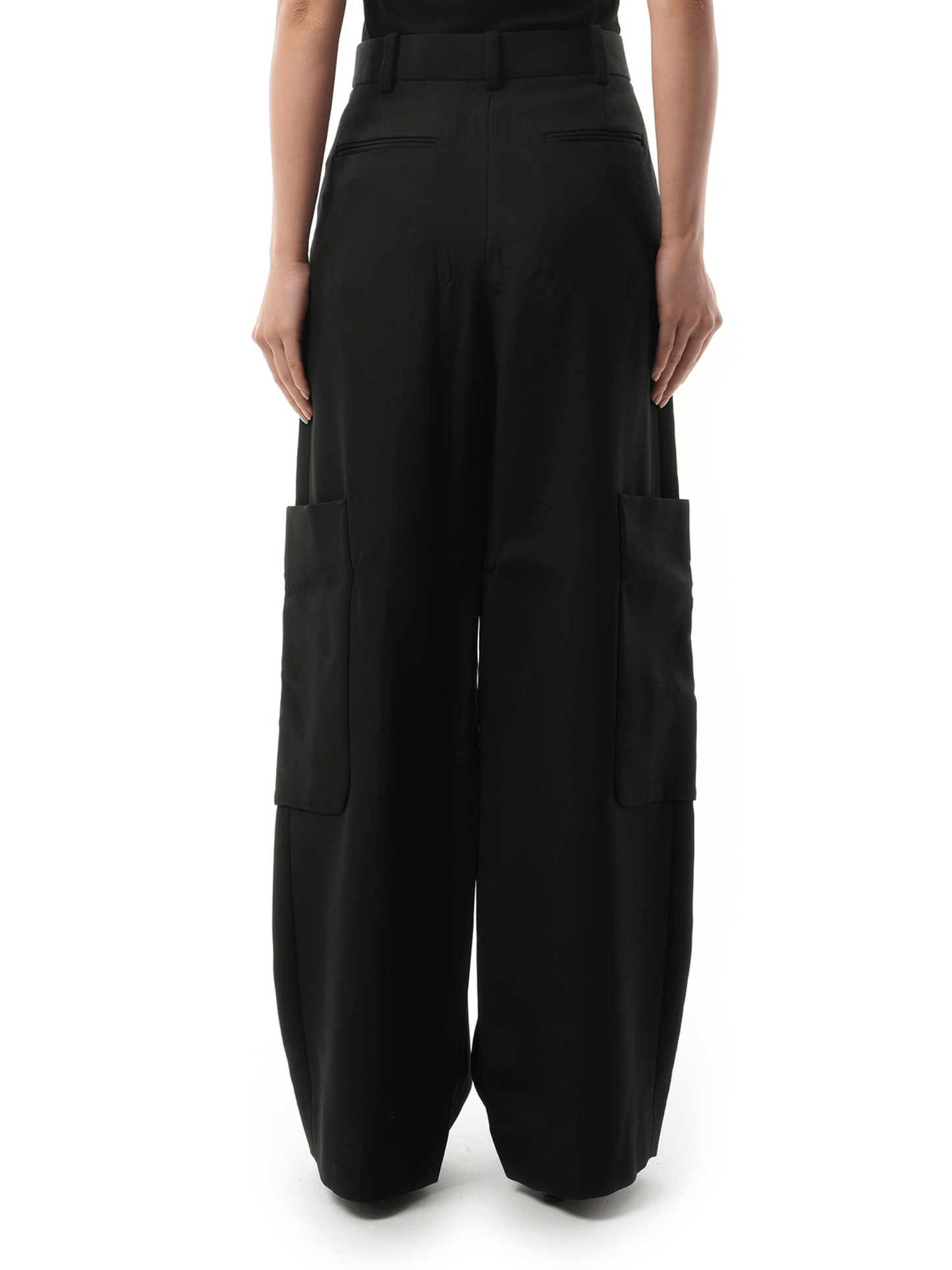 Caiton Pant in Black