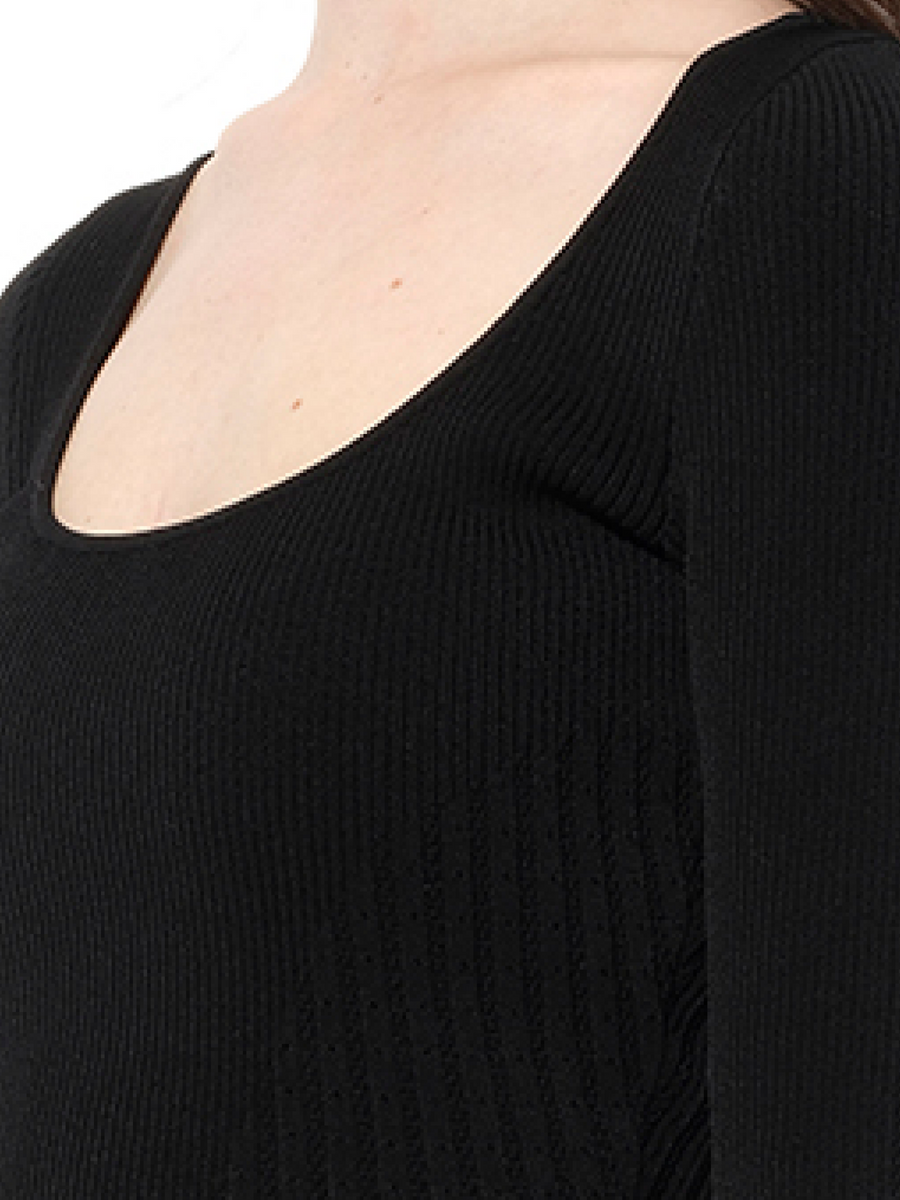 Scoop Pleated Knitwear in Black