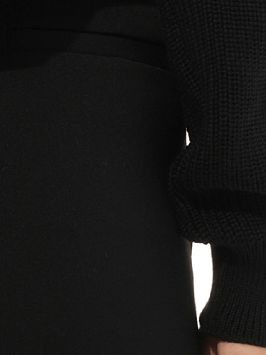 Podium Long Sleeve Sweater in Black
