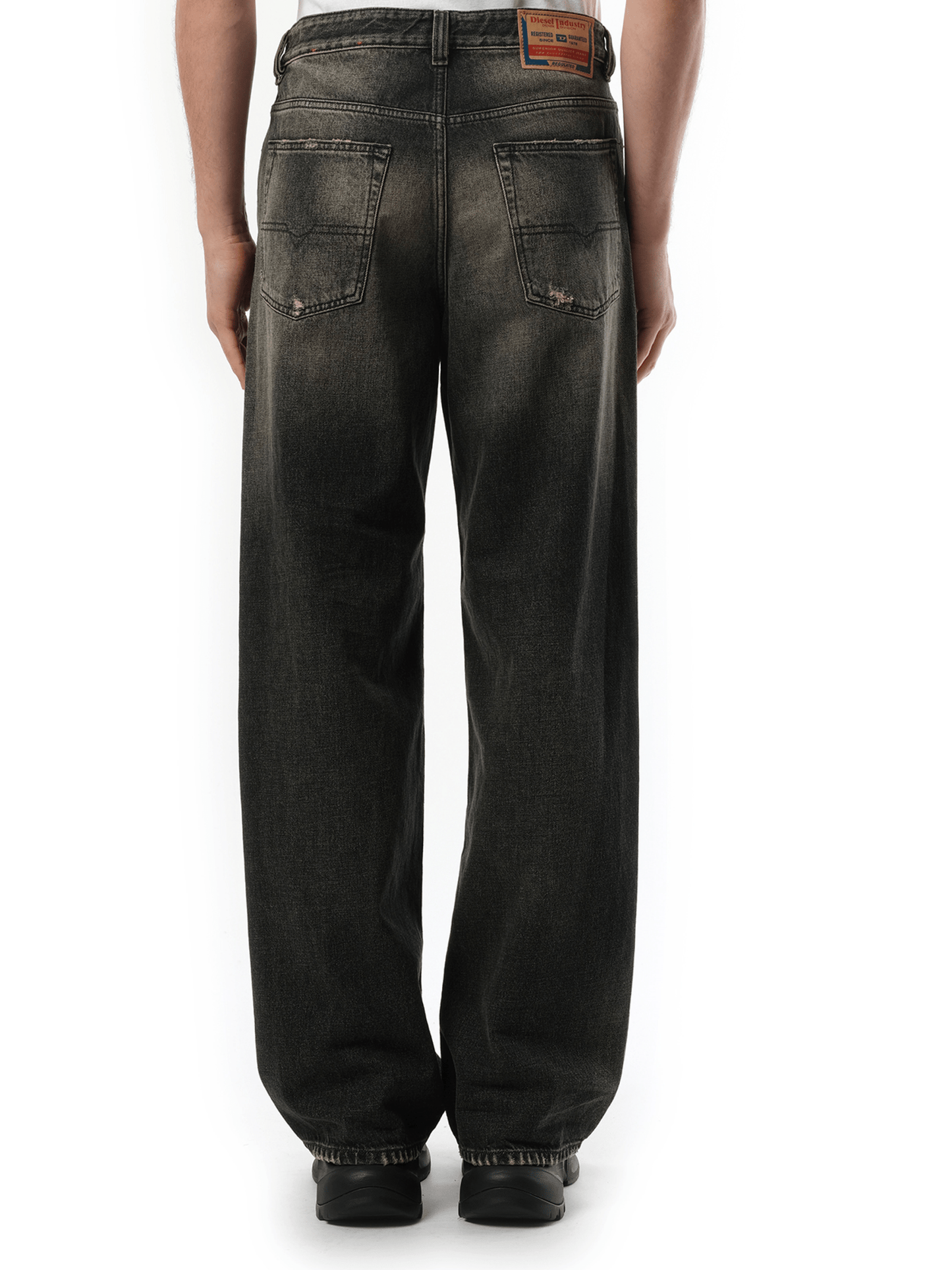 Diesel 2001 D-Macro Jeans in Washed Black