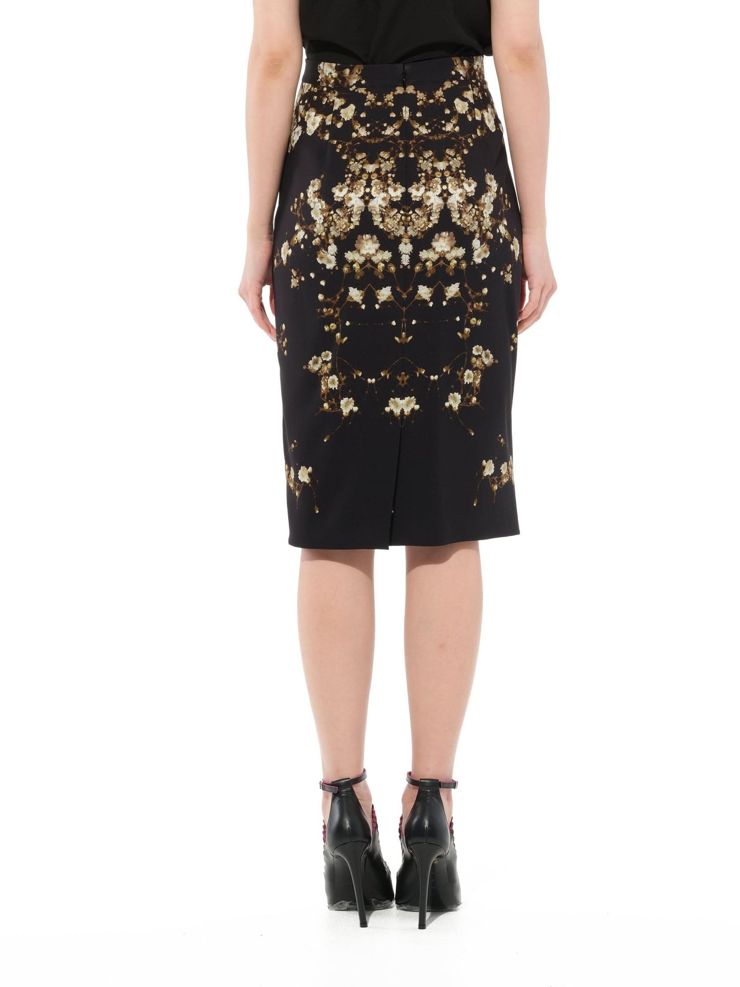 Short Skirt in Black