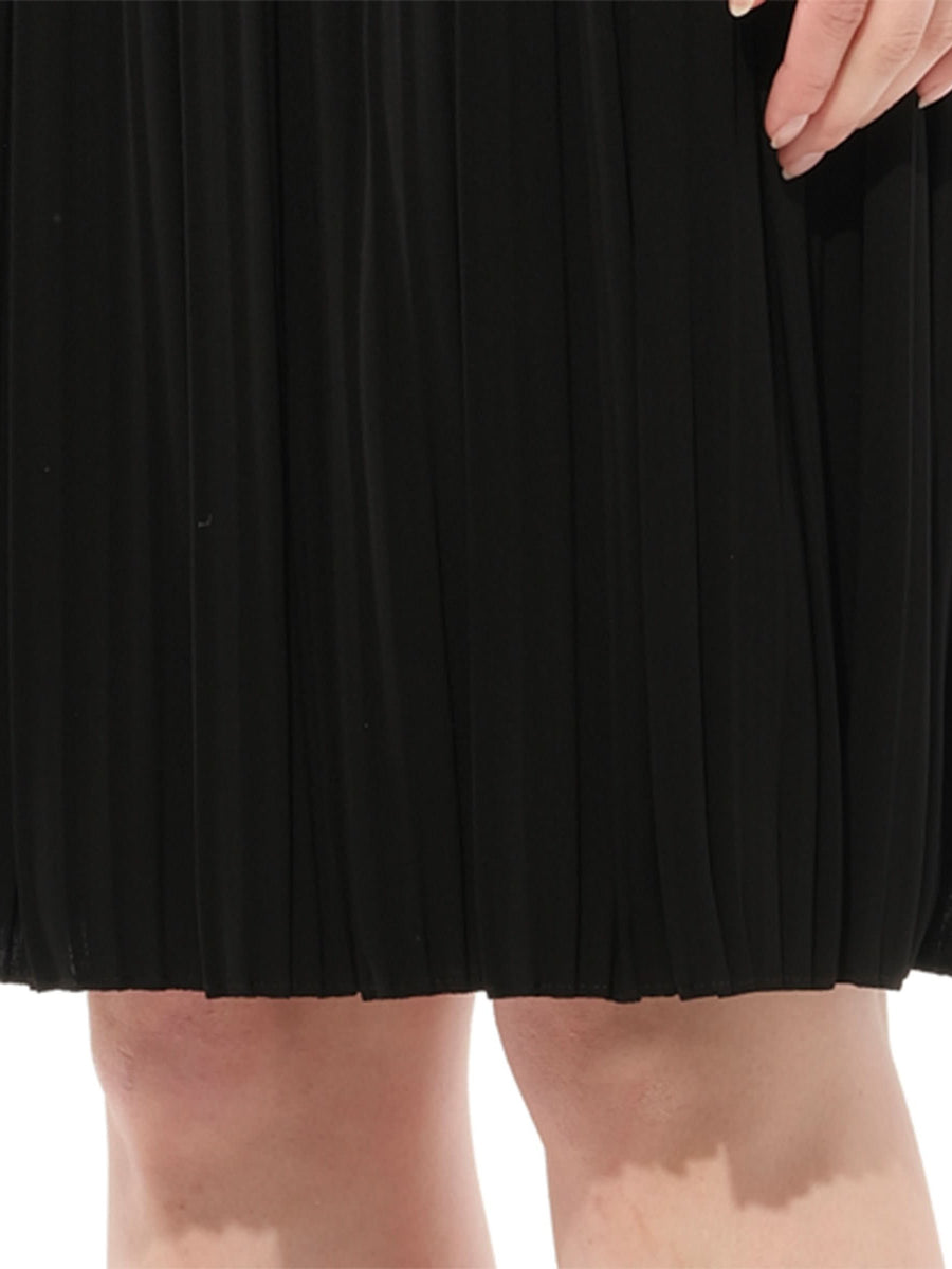 Short Skirt in Black