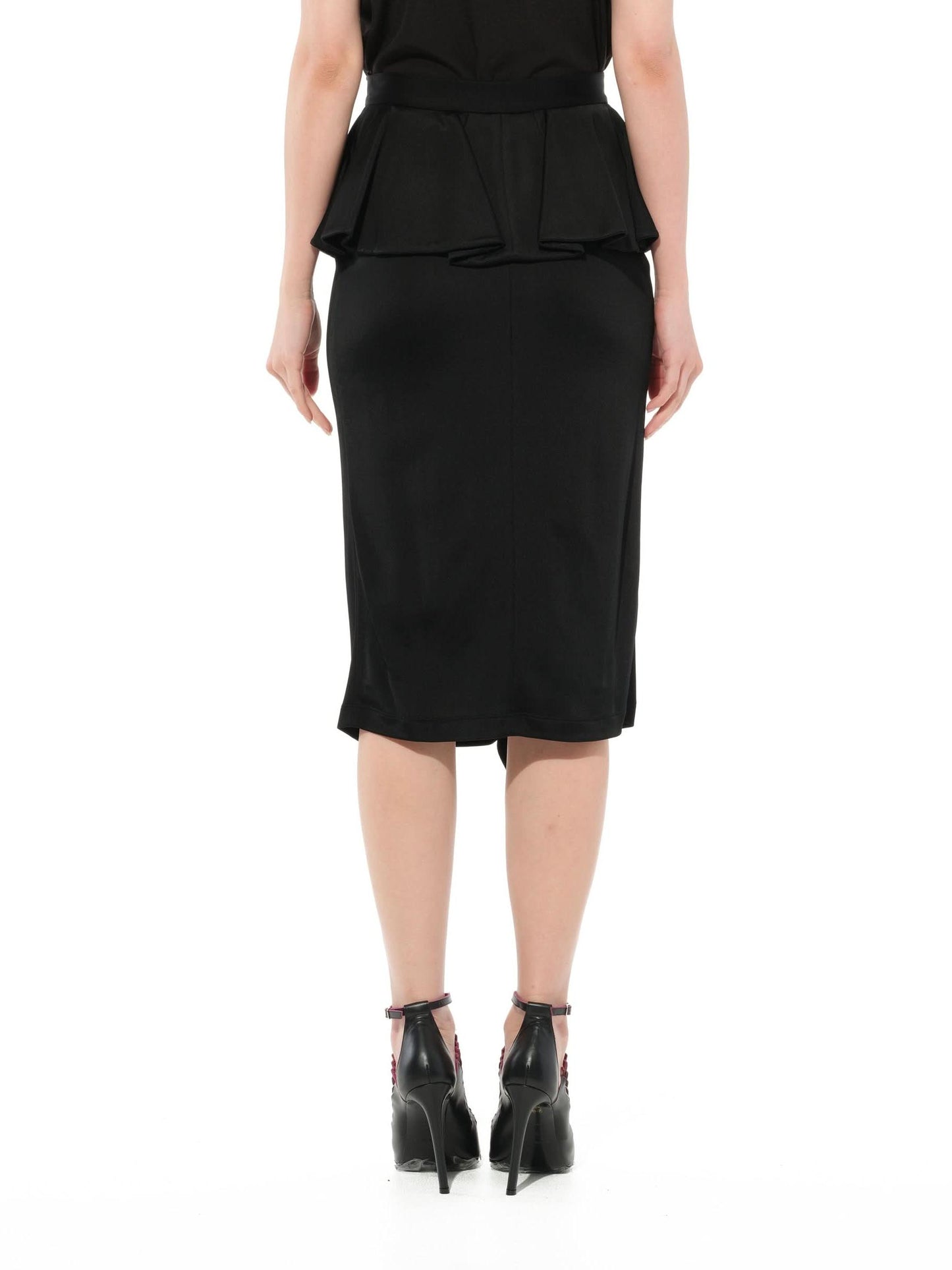 Short Skirt in Black