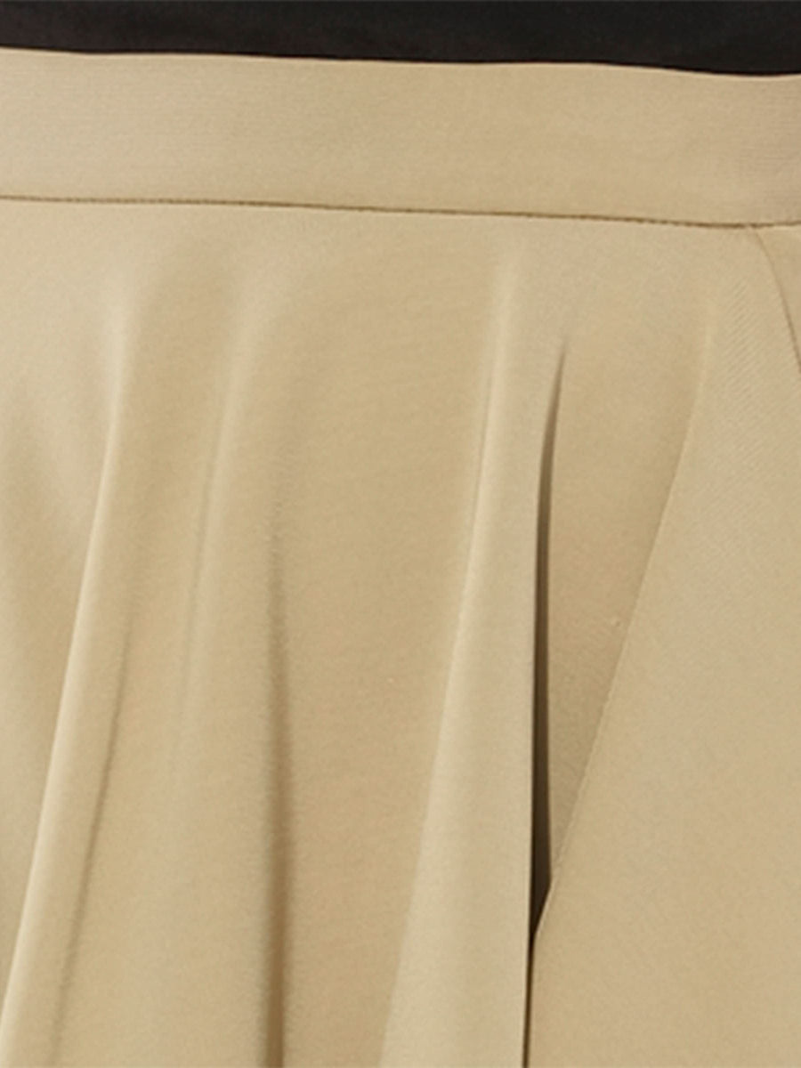 Skirt in Beige