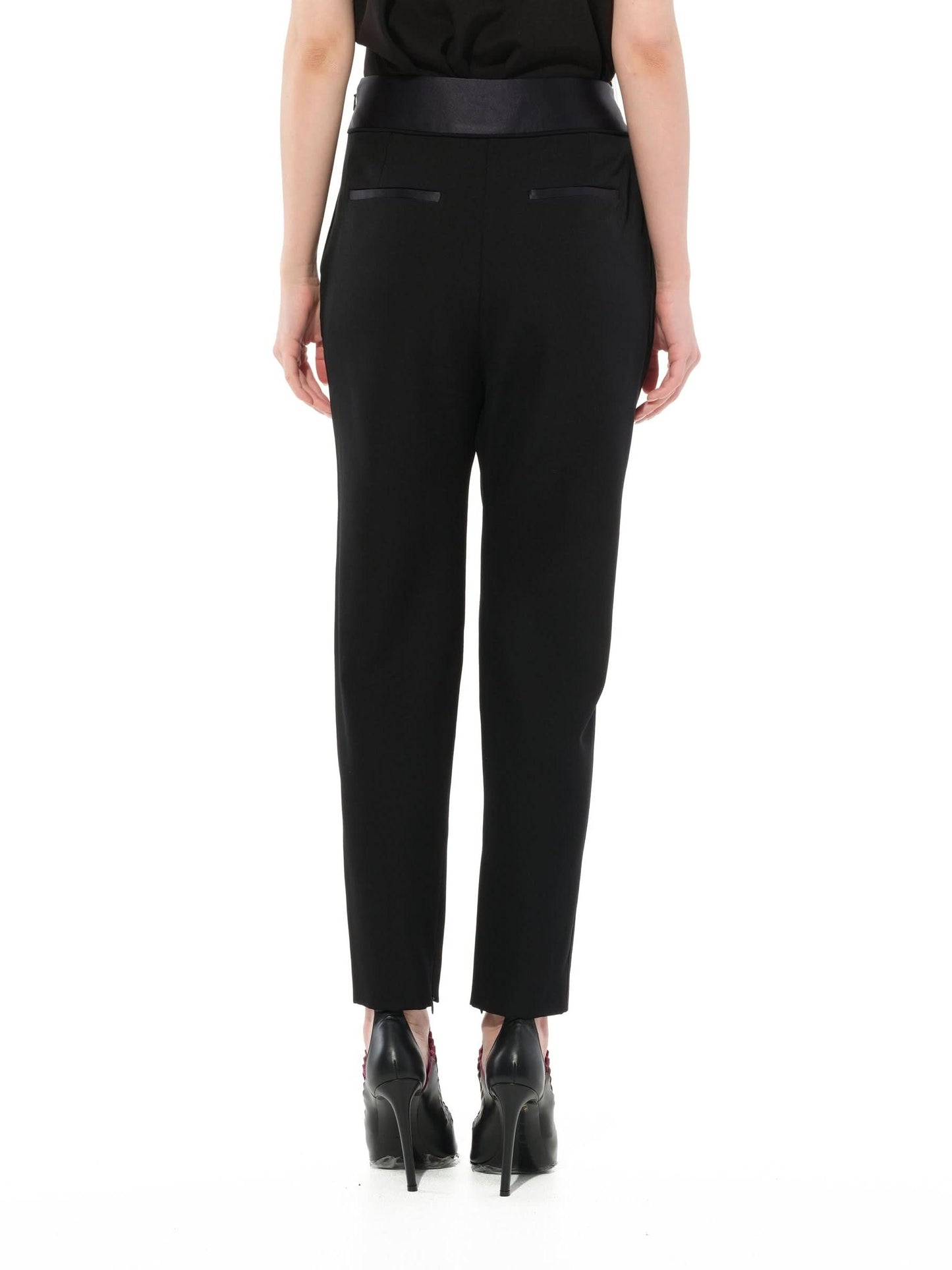 Trousers in Black