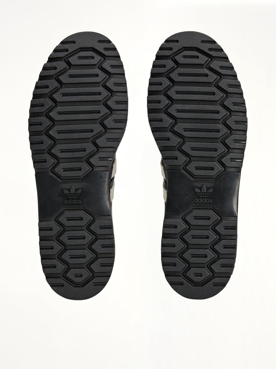 Adidas x SFTM Samba LX Freizeit in Core Black
