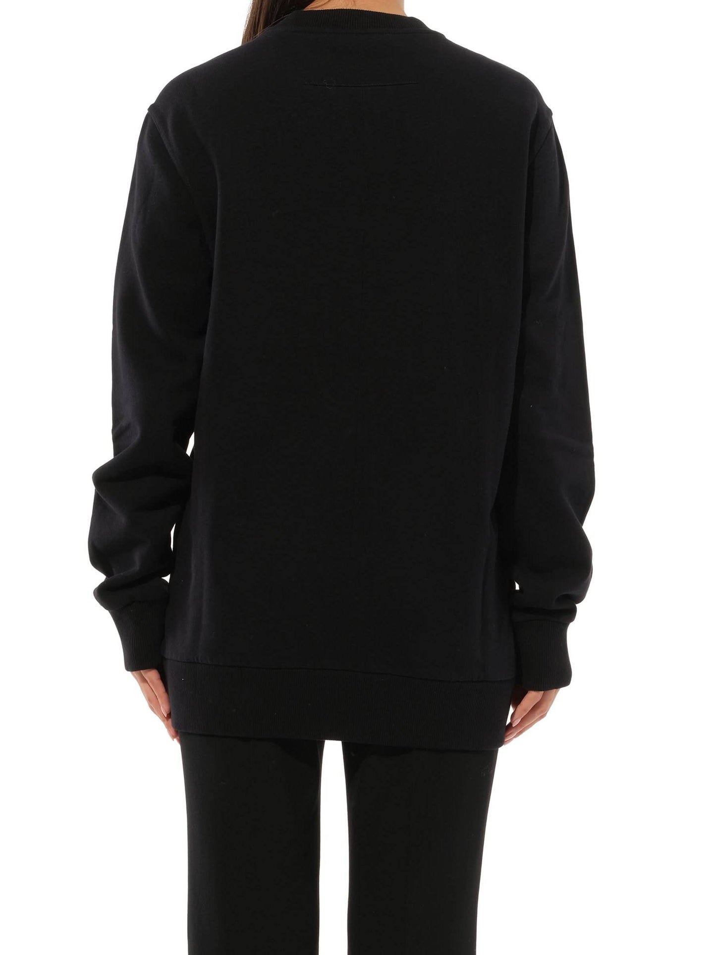 Long Sleeve Sweatshirt in Black