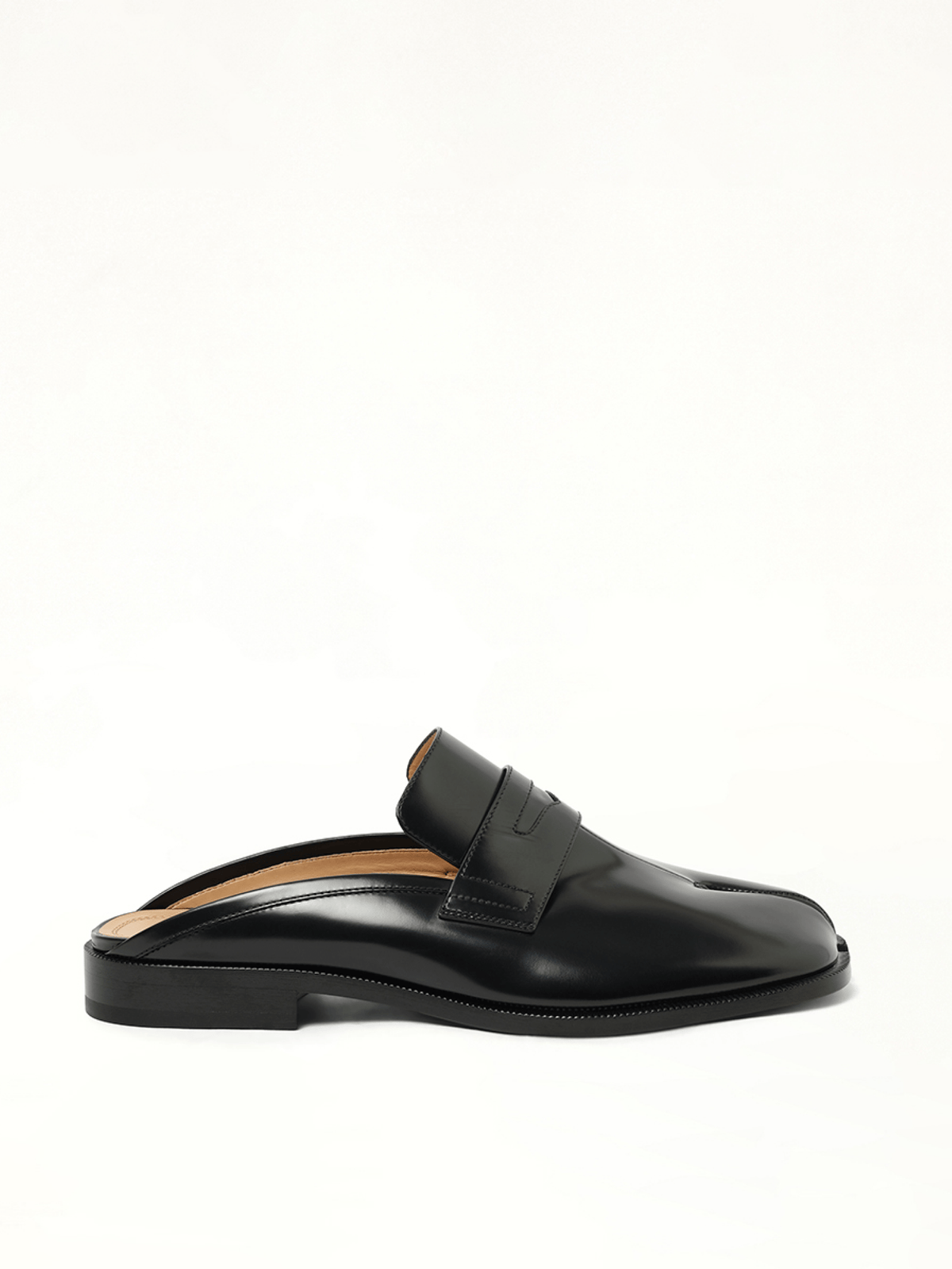 Tabi Mule in Black Side View | MAISON MARGIELA
