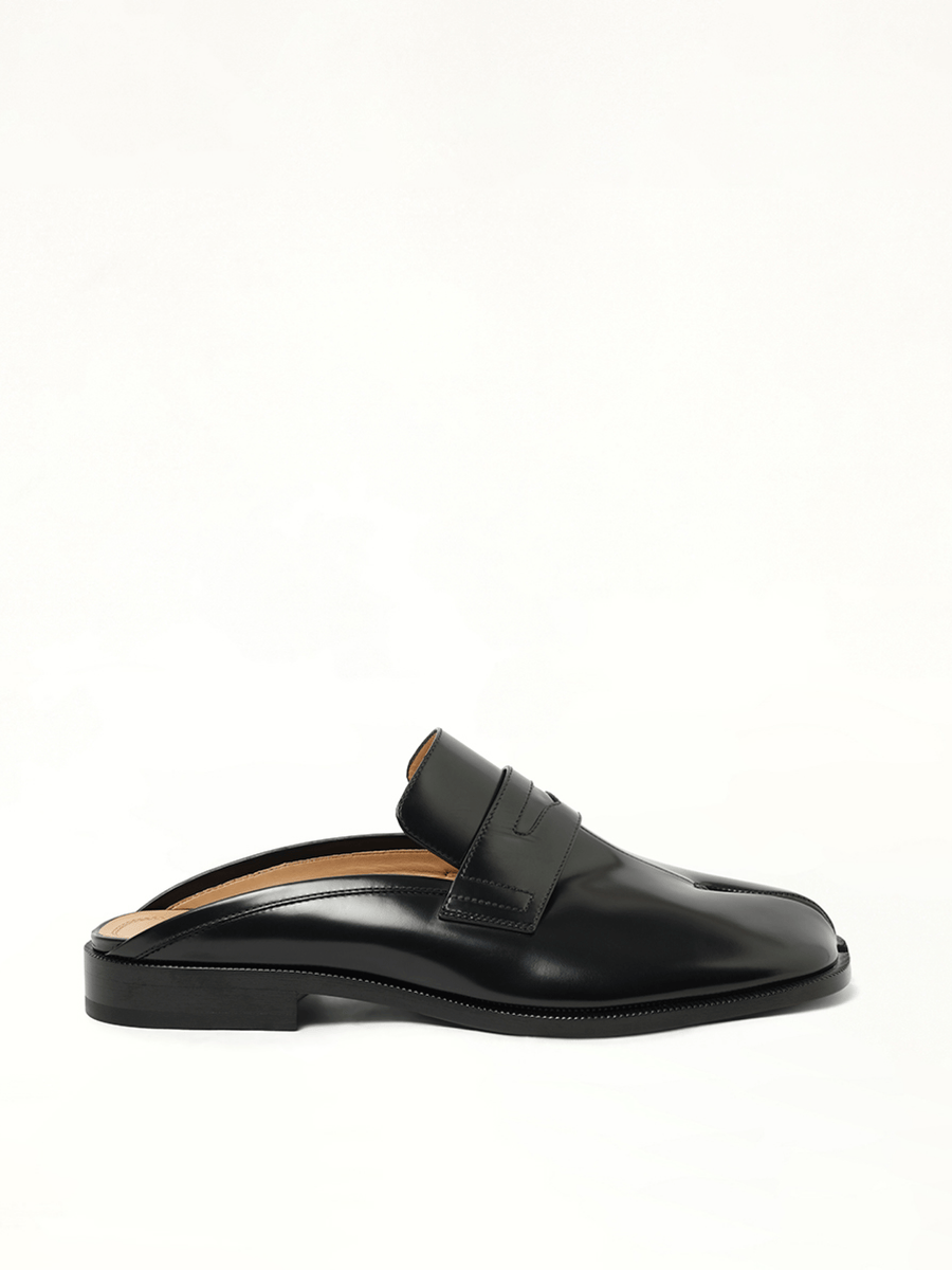 Tabi Mule in Black Side View | MAISON MARGIELA