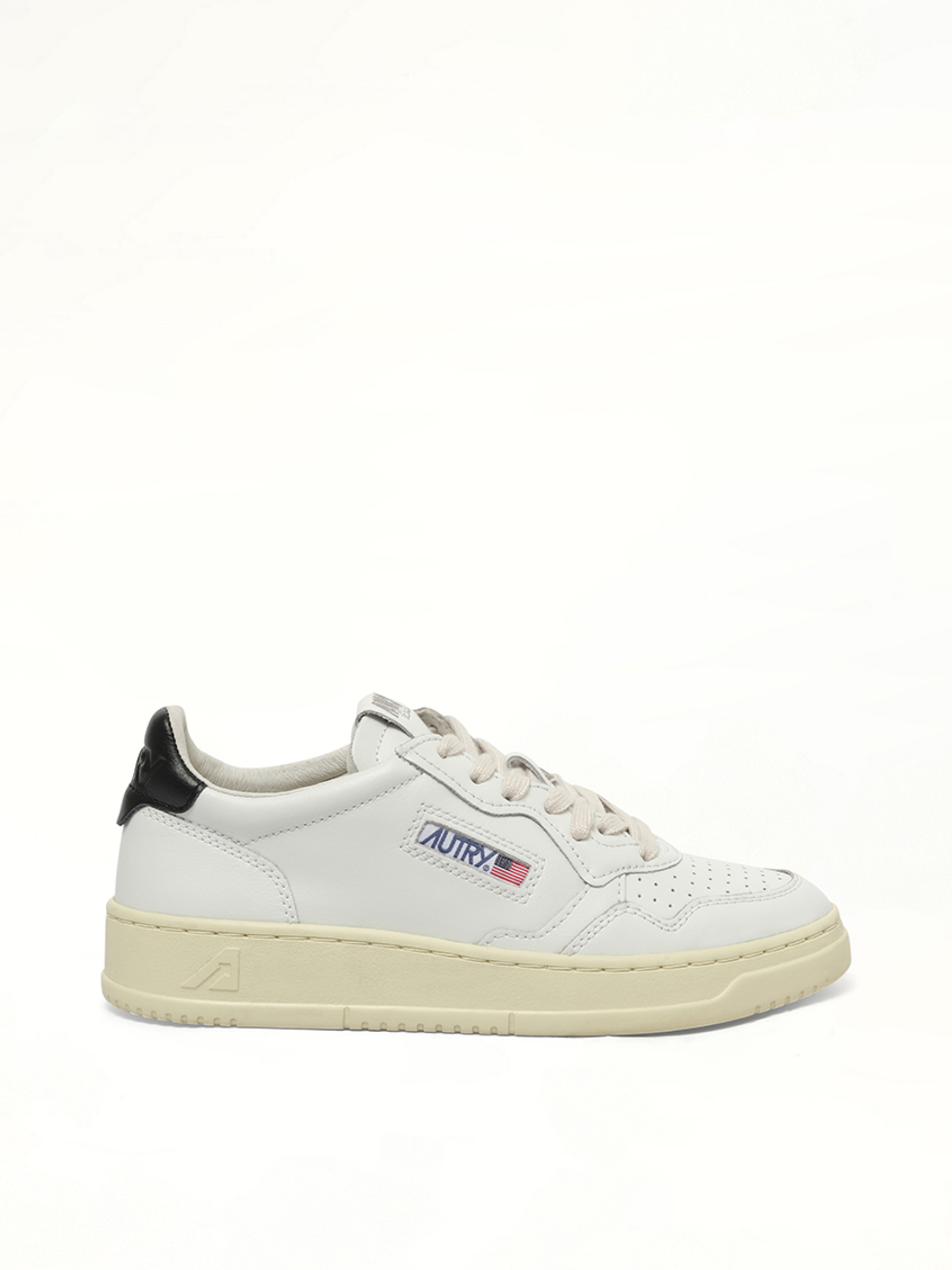 Medalist Low Sneakers in White/Black Side View | AUTRY