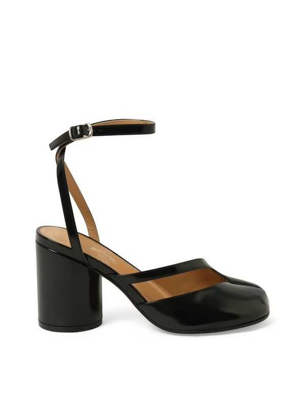 Tabi Sandal Pump H80 in Black Side View | MAISON MARGIELA