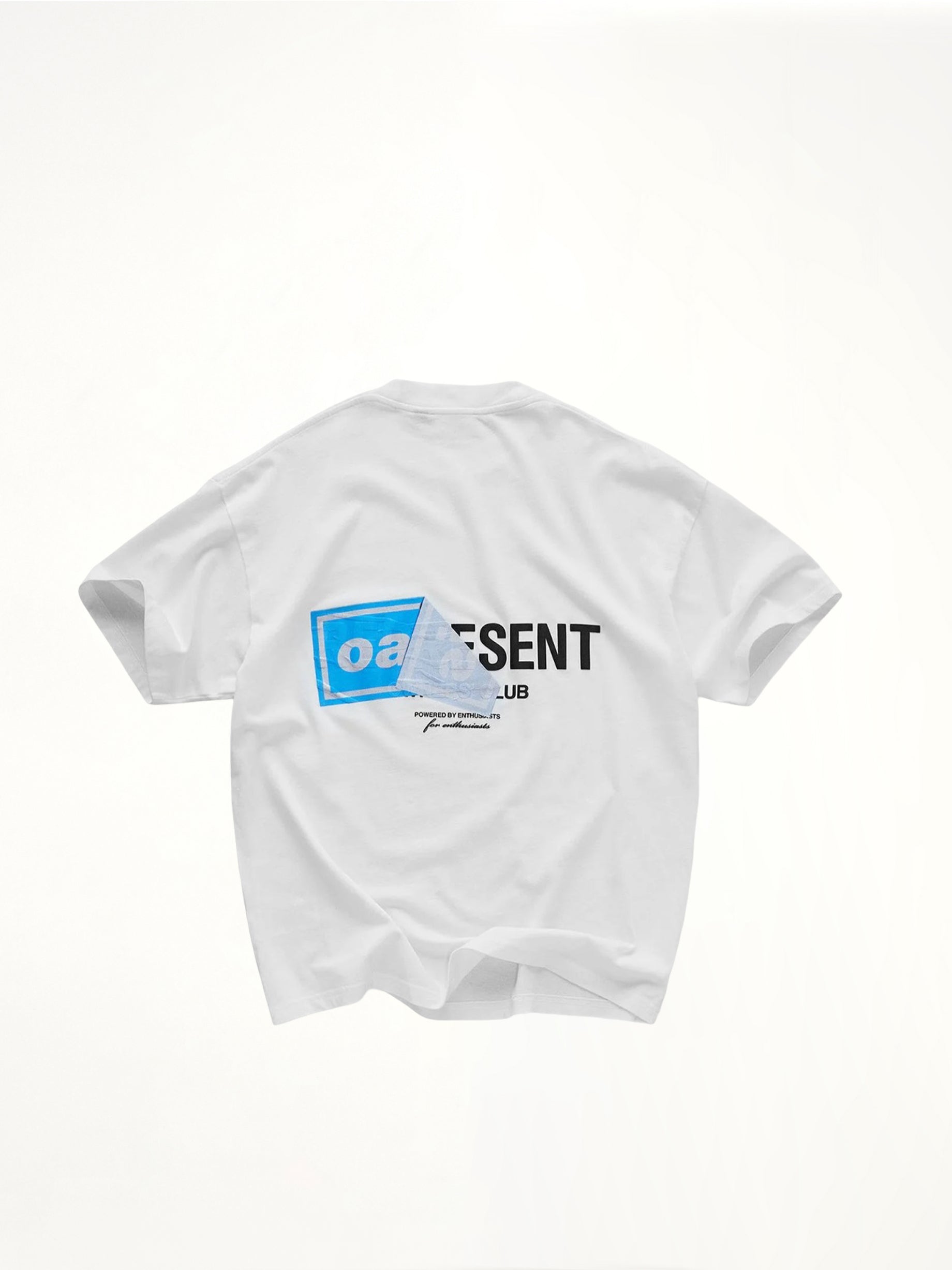 フラットホワイトのオアシス・オーナーズクラブTシャツ