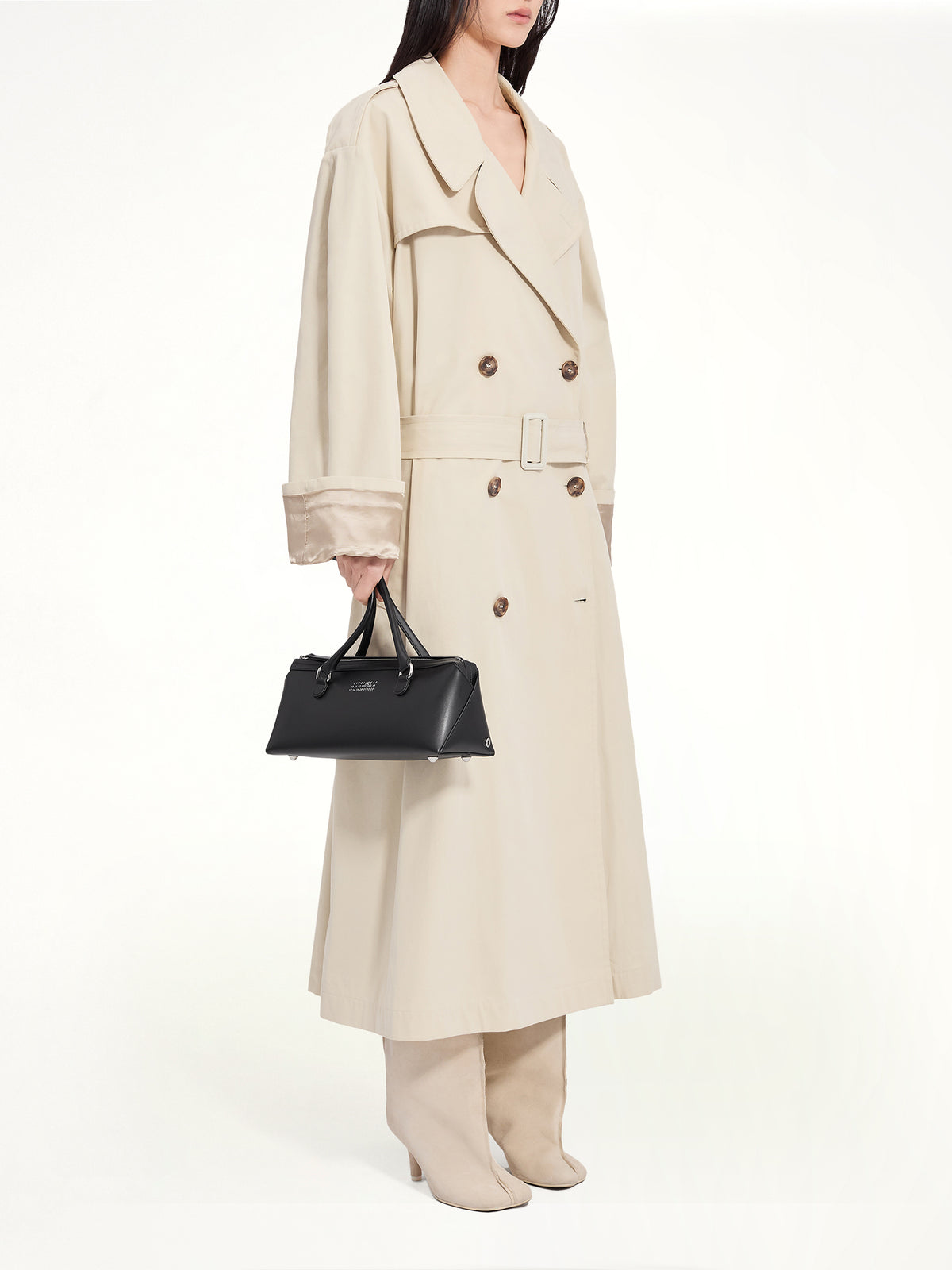 Trench Coat in Ecrù