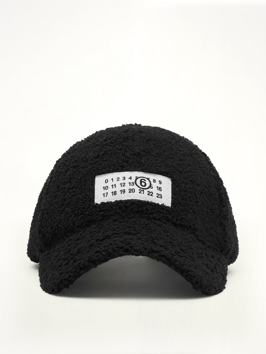 Reversible Teddy Cap in Black