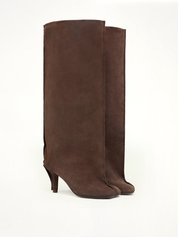 Knee-high Boot in Dark Brown