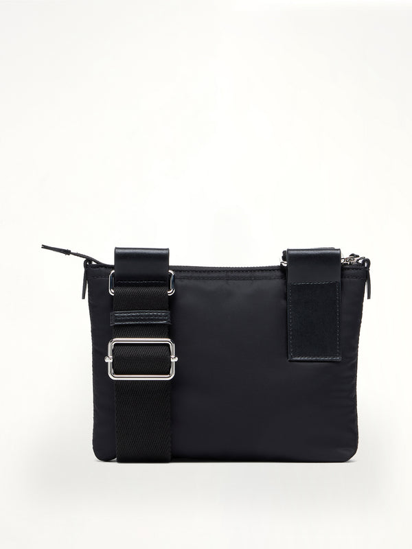 Zip Line Camera Bag in Black