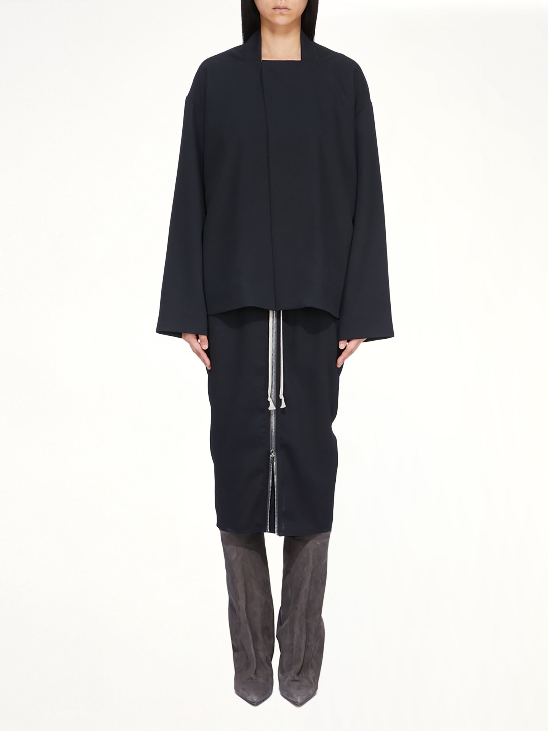 Zipped Short Pillar in Black