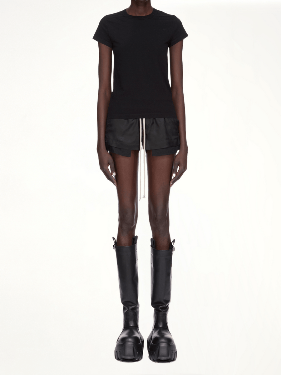 Cropped Level T-Shirt in Black