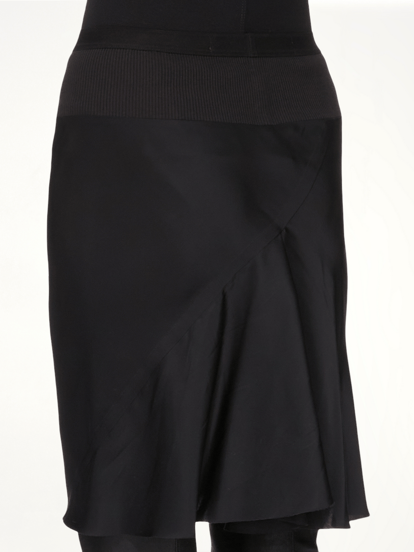 Short Bias Skirt in Black