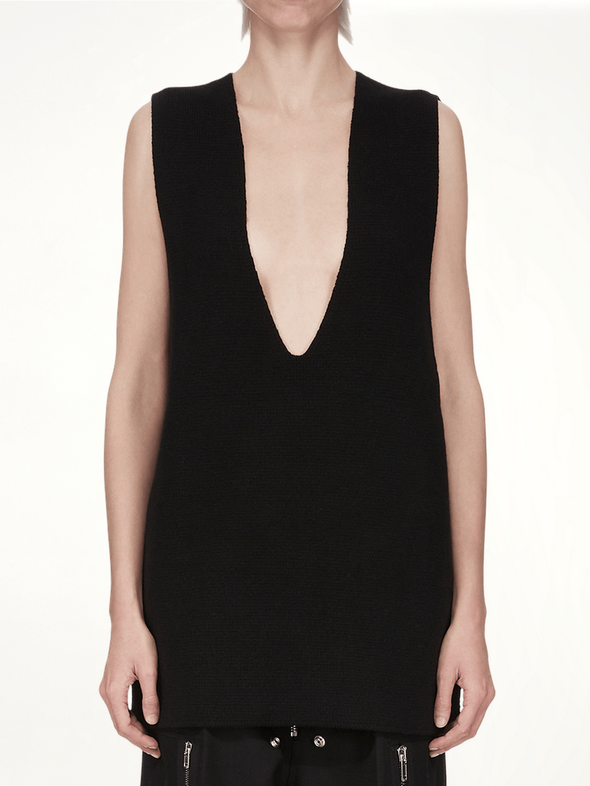 V Tank Sweater in Black