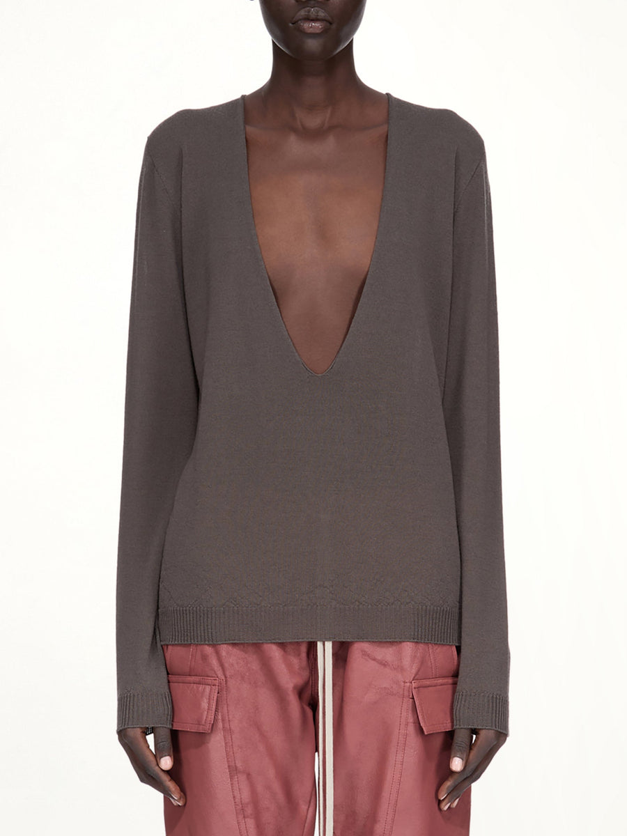 Extreme V Neck Pull in Dark Dust