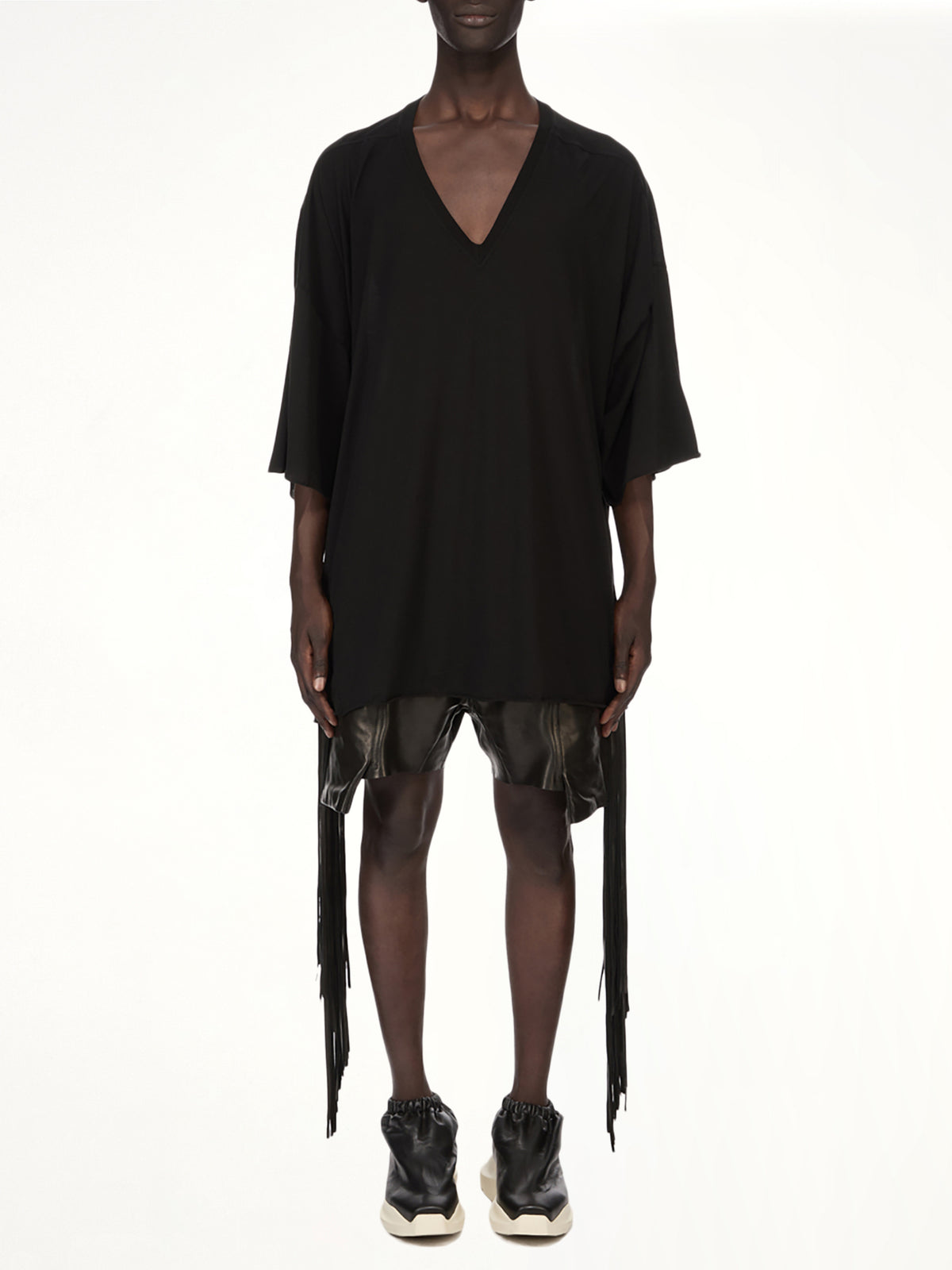 V Tommy T-Shirt in Black