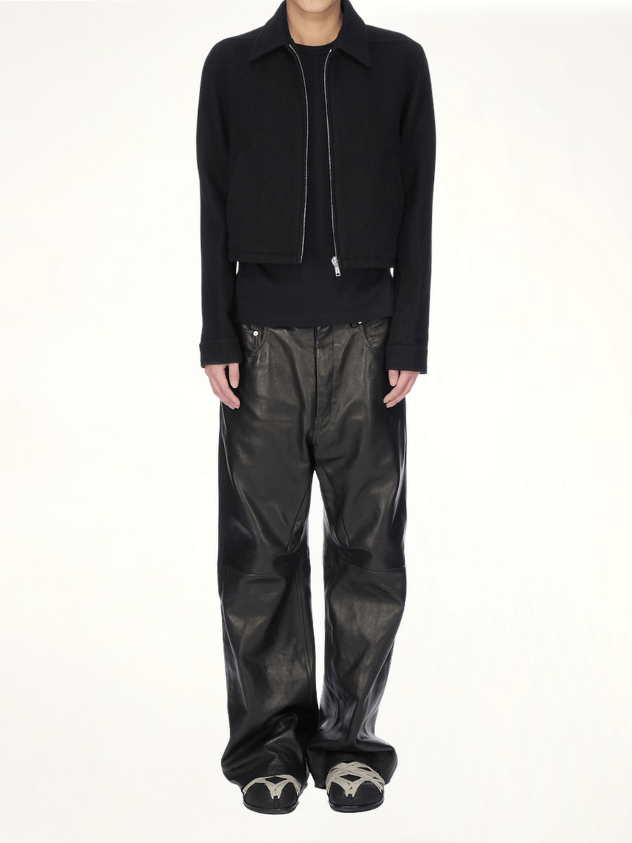 Short Level T-Shirt in Black