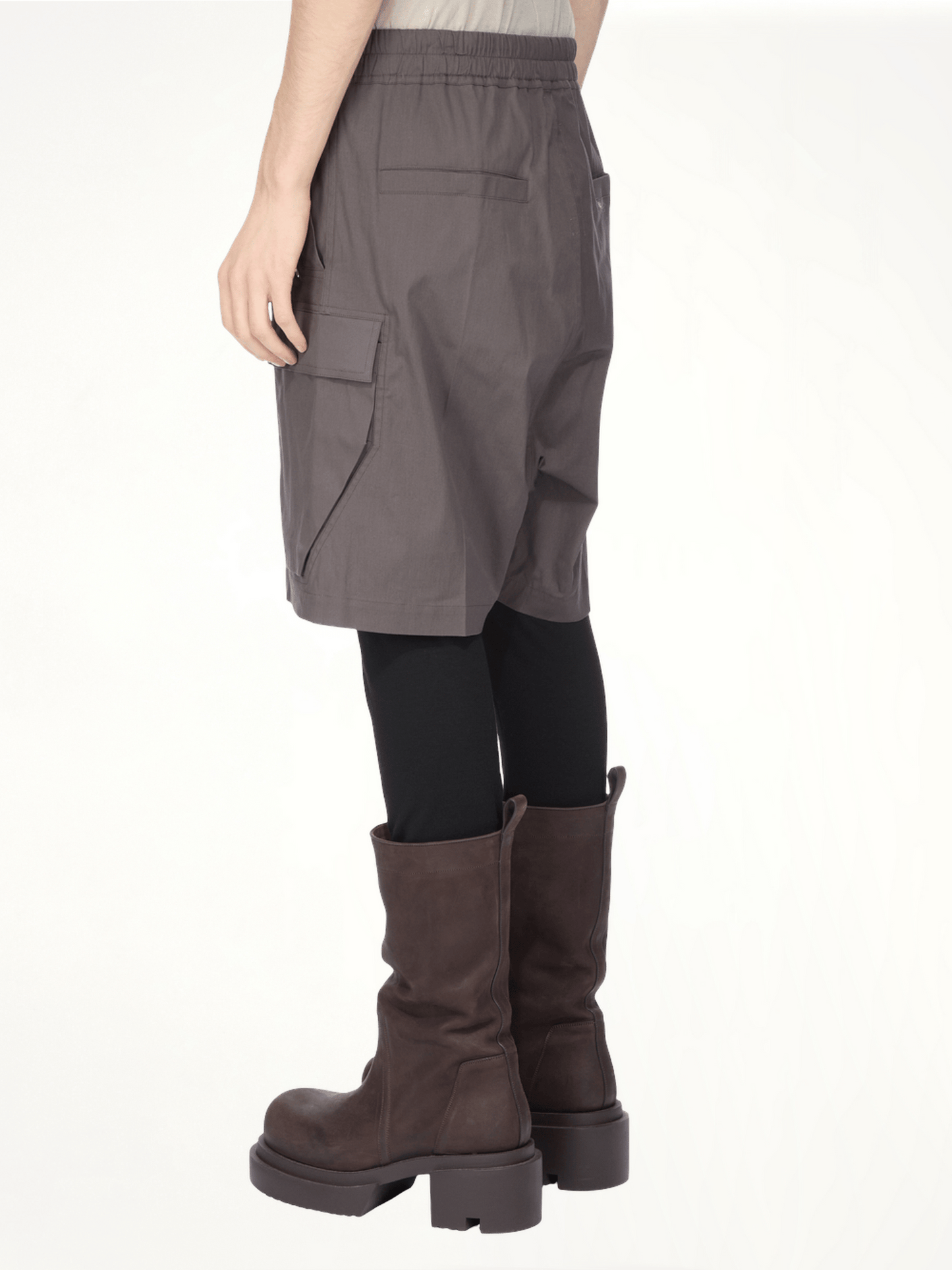 Cargobela Shorts in Dark Dust