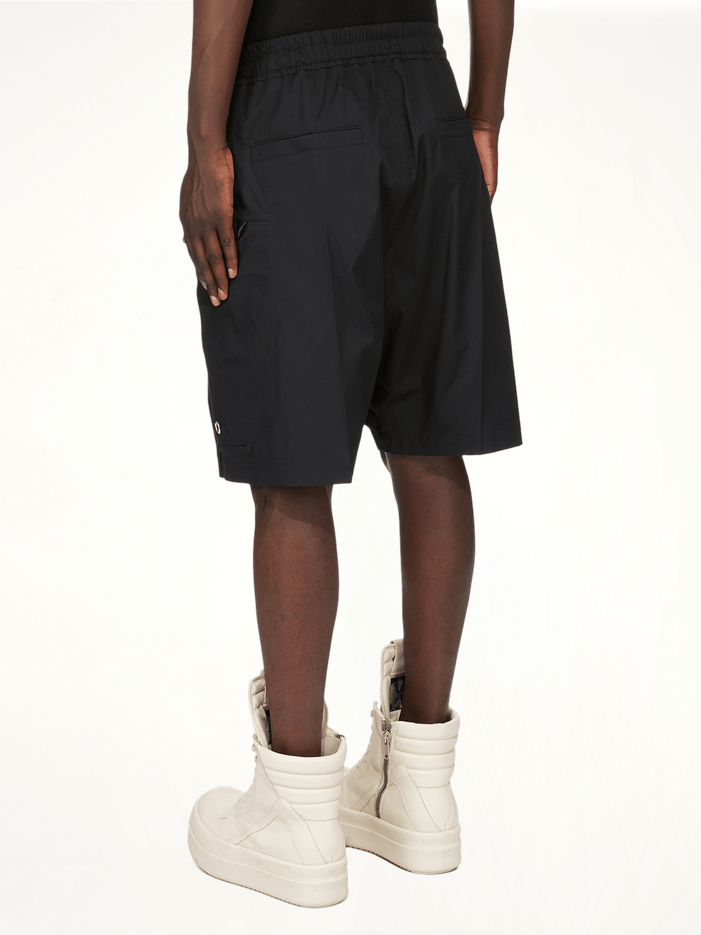 Bauhaus Bela in Black