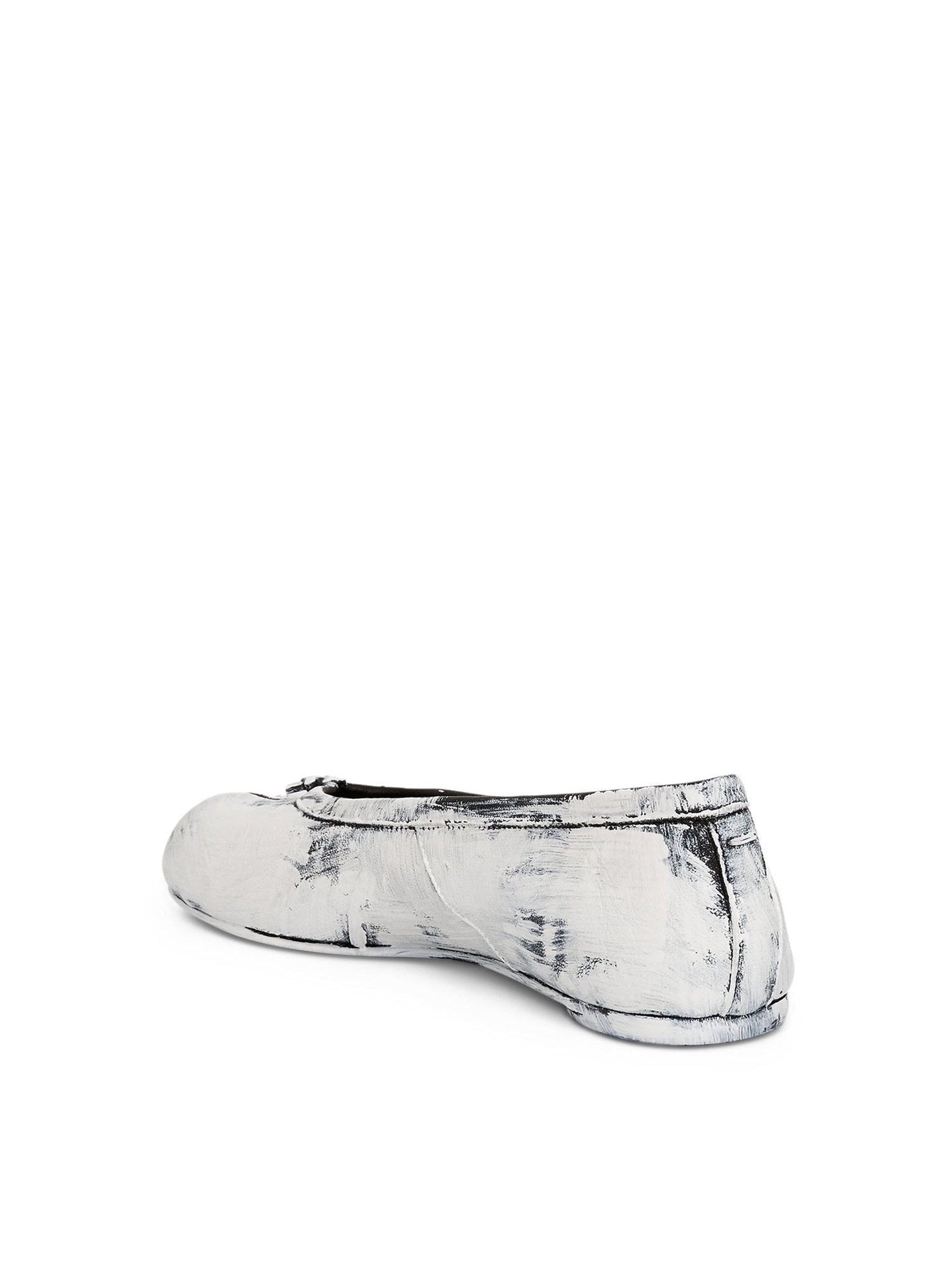 New Tabi Ballerina Shoes in Black/White Back View | MAISON MARGIELA