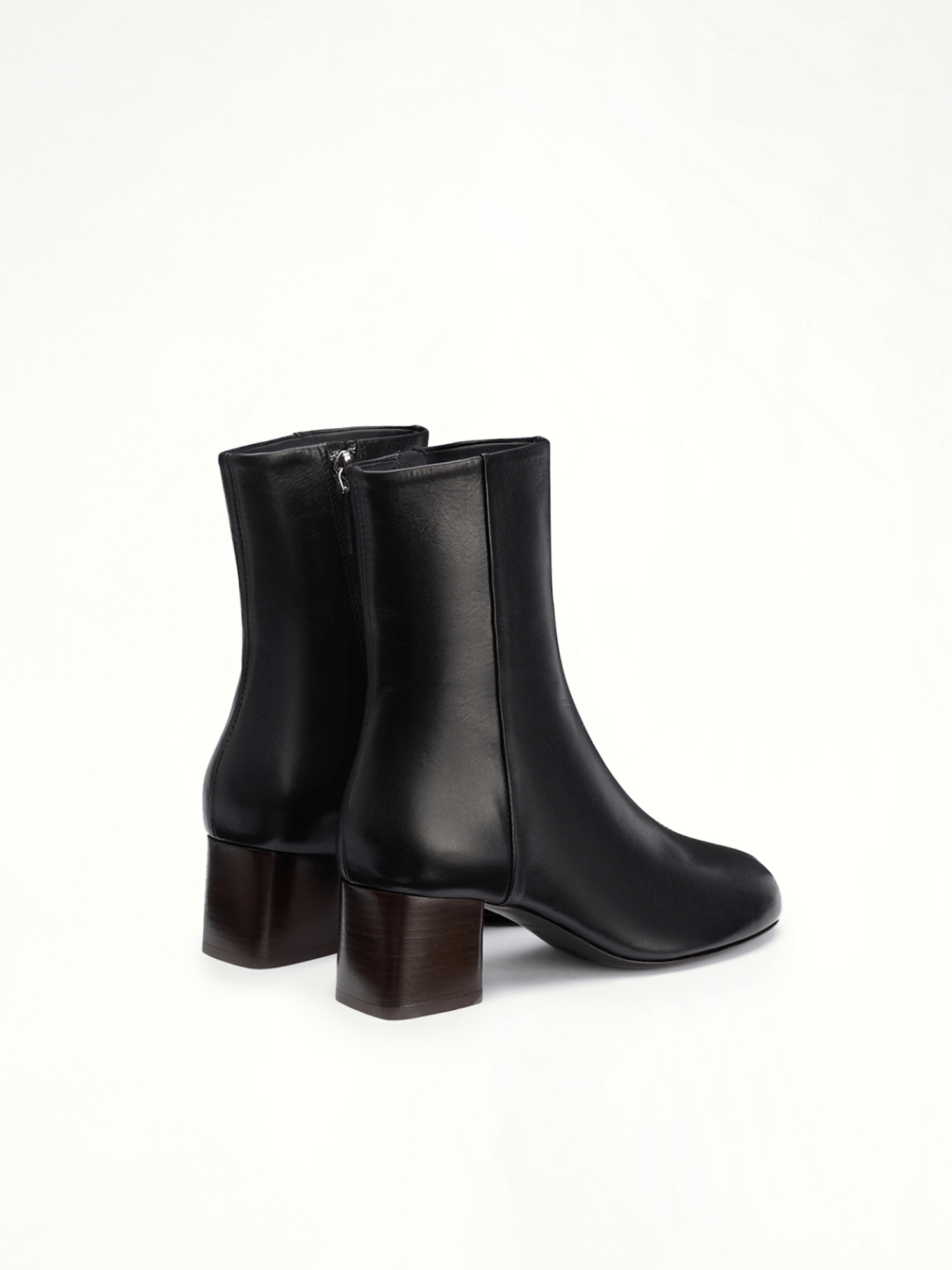 Anatomic Boots H55 in Black Back View | LEMAIRE