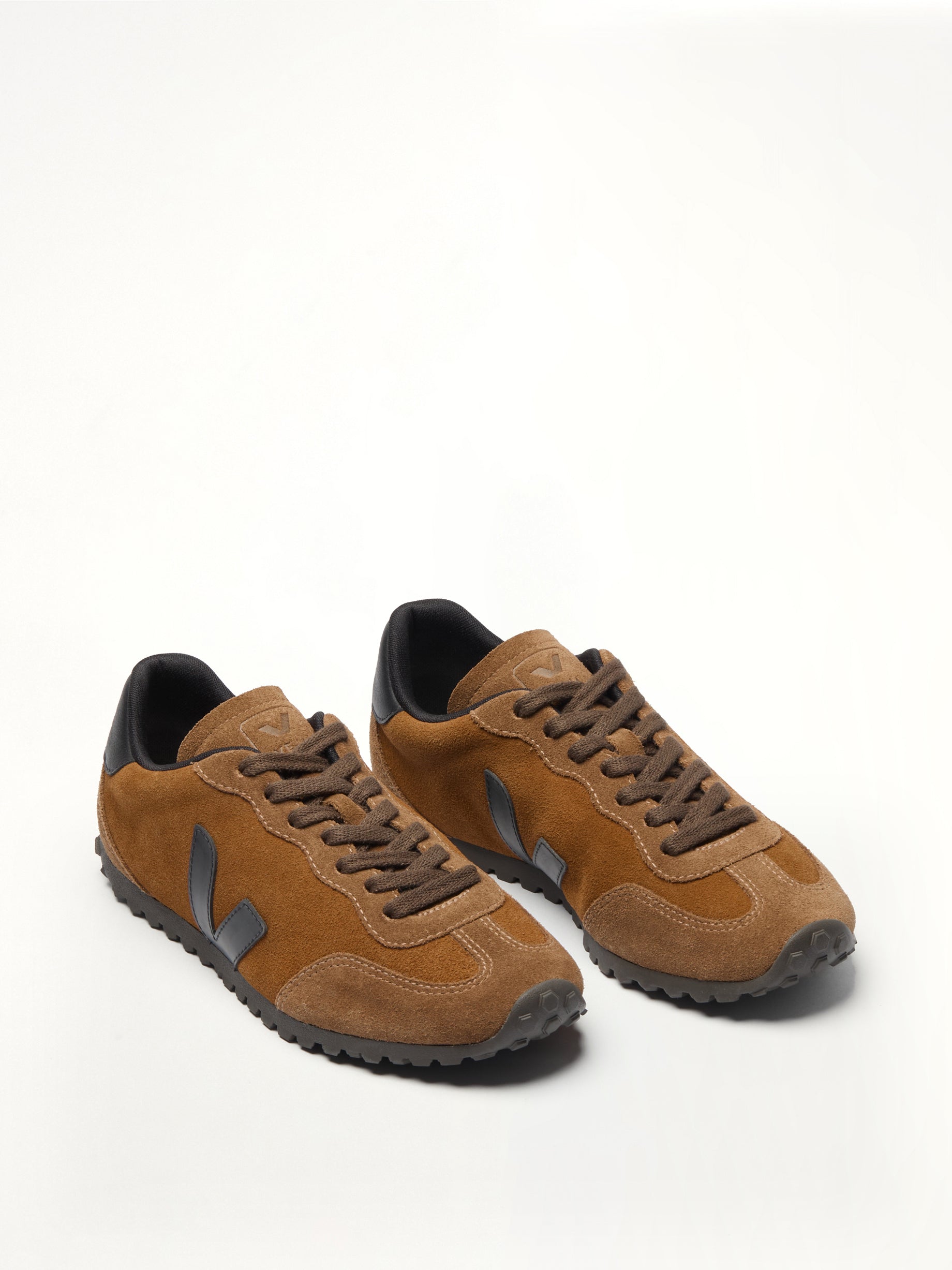 GT Leather Sneaker in Cognac/Black