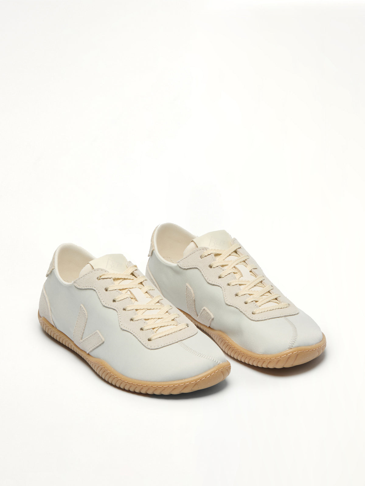 Veja x Baserange Jitsu Sneaker in Natural/Grey