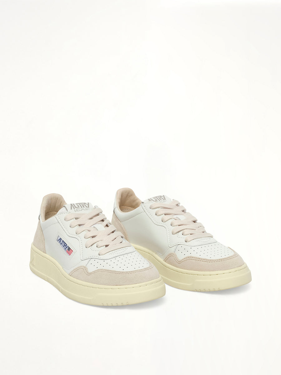 Medalist Low Sneakers in White Front View | AUTRY