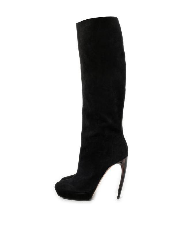 Alexander Mcqueen Suede Boots in Black Side View | ALEXANDER MCQUEEN