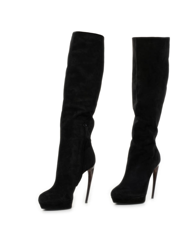 Alexander Mcqueen Suede Boots in Black Front View | ALEXANDER MCQUEEN