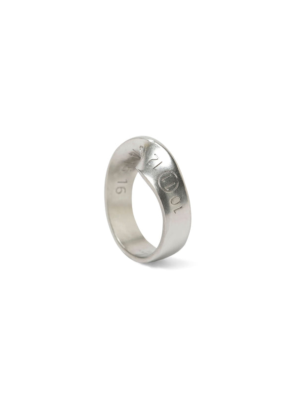 Number Twist Ring in Silver