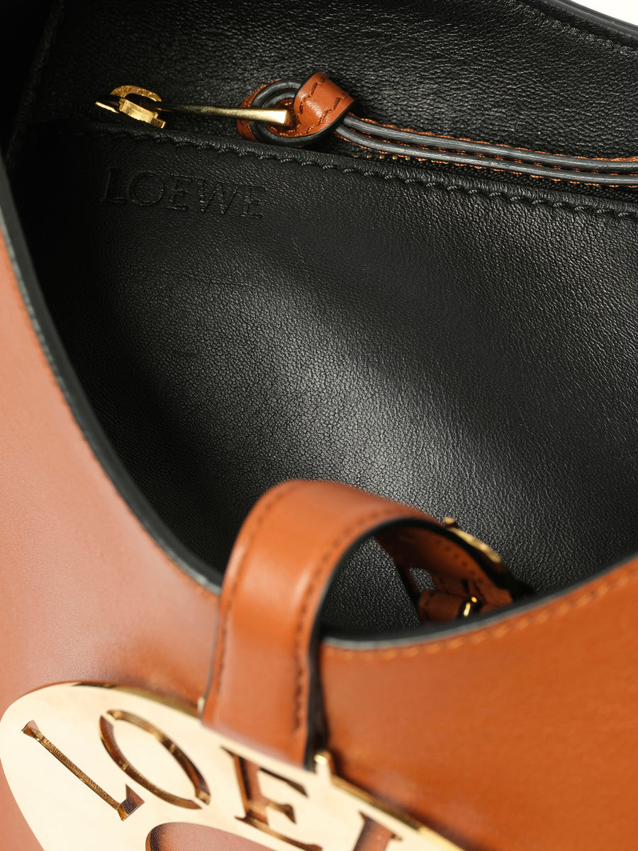Joyce Bag M in Tan