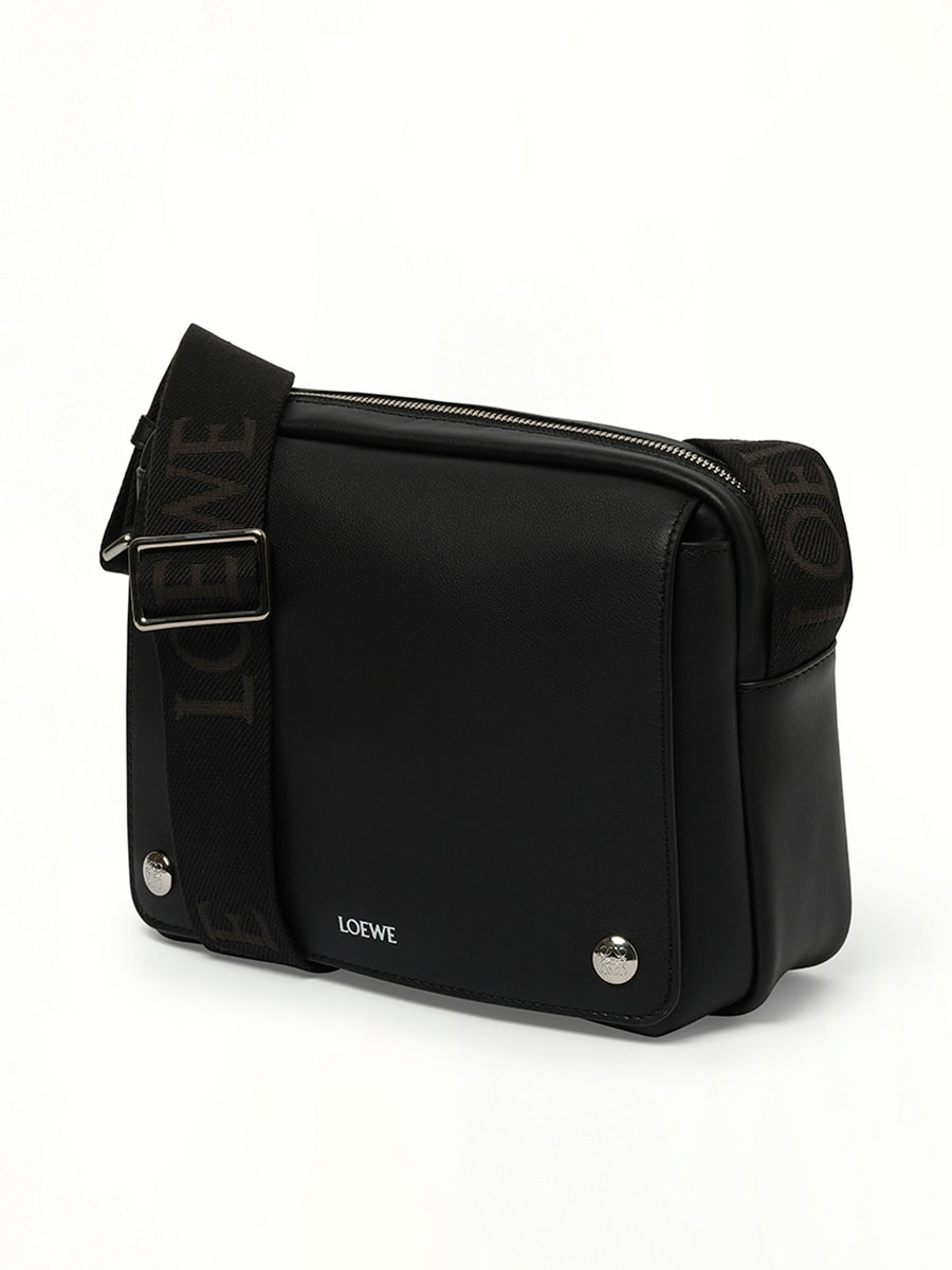 Pebble Messenger Medium in Black