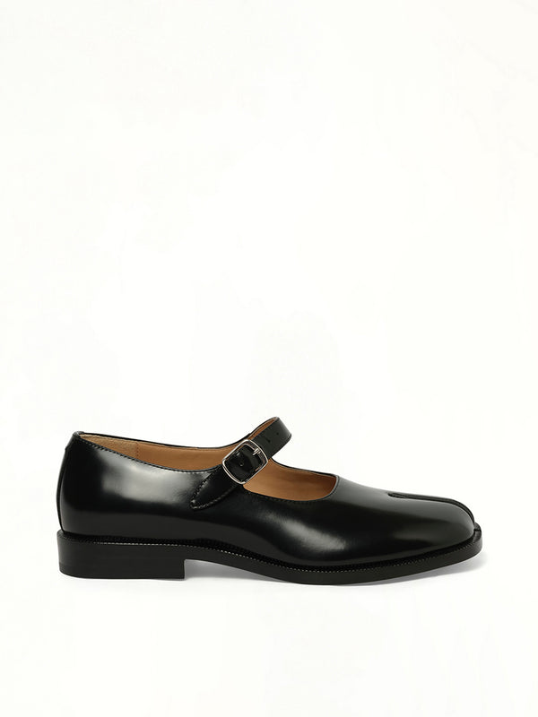 Tabi Mary Janes with Strap in Black Side View | MAISON MARGIELA