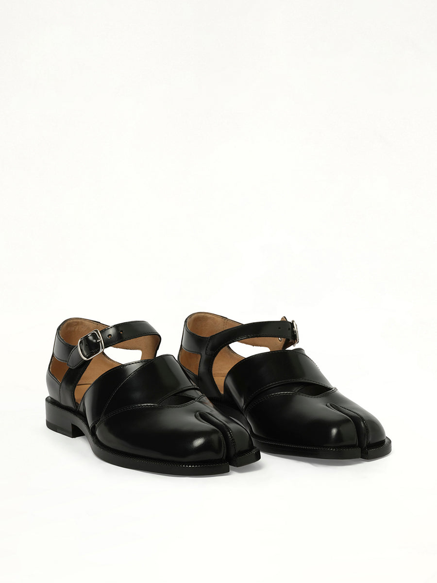 Tabi Toe Cut Out Sandals in Black Front View | MAISON MARGIELA