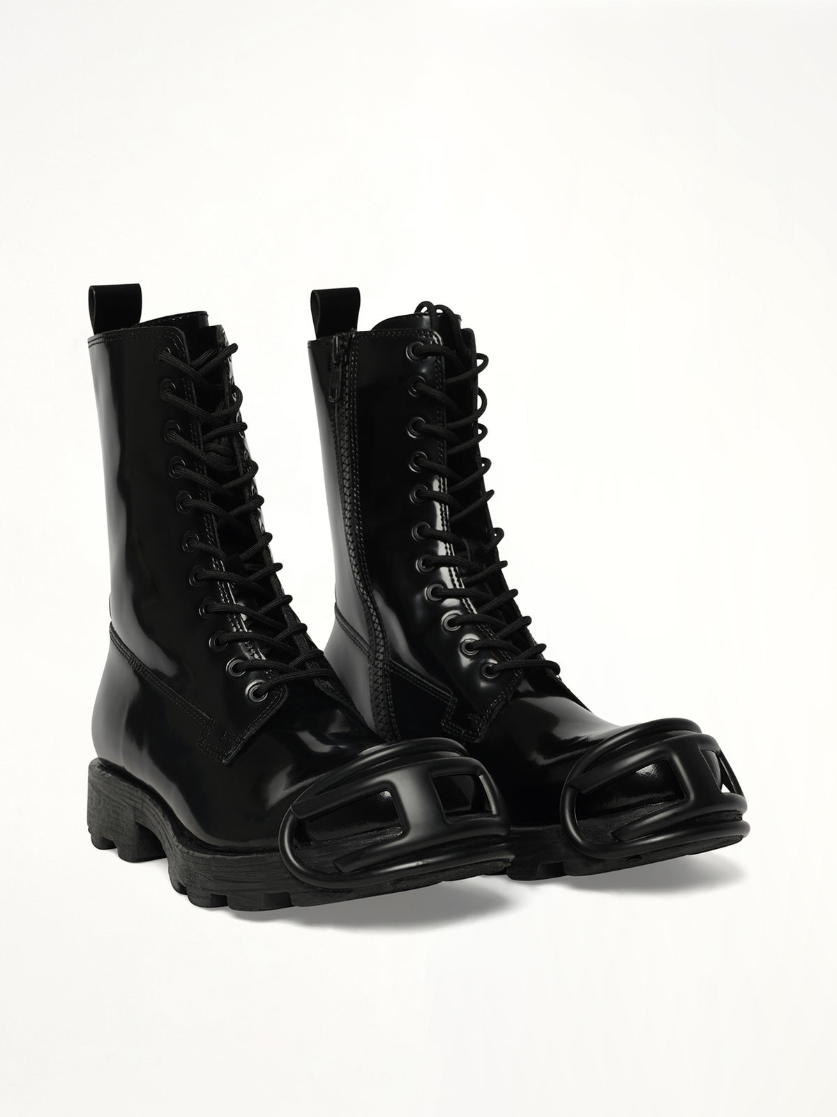 D-HAMMER Boots in Black Front View | DIESEL