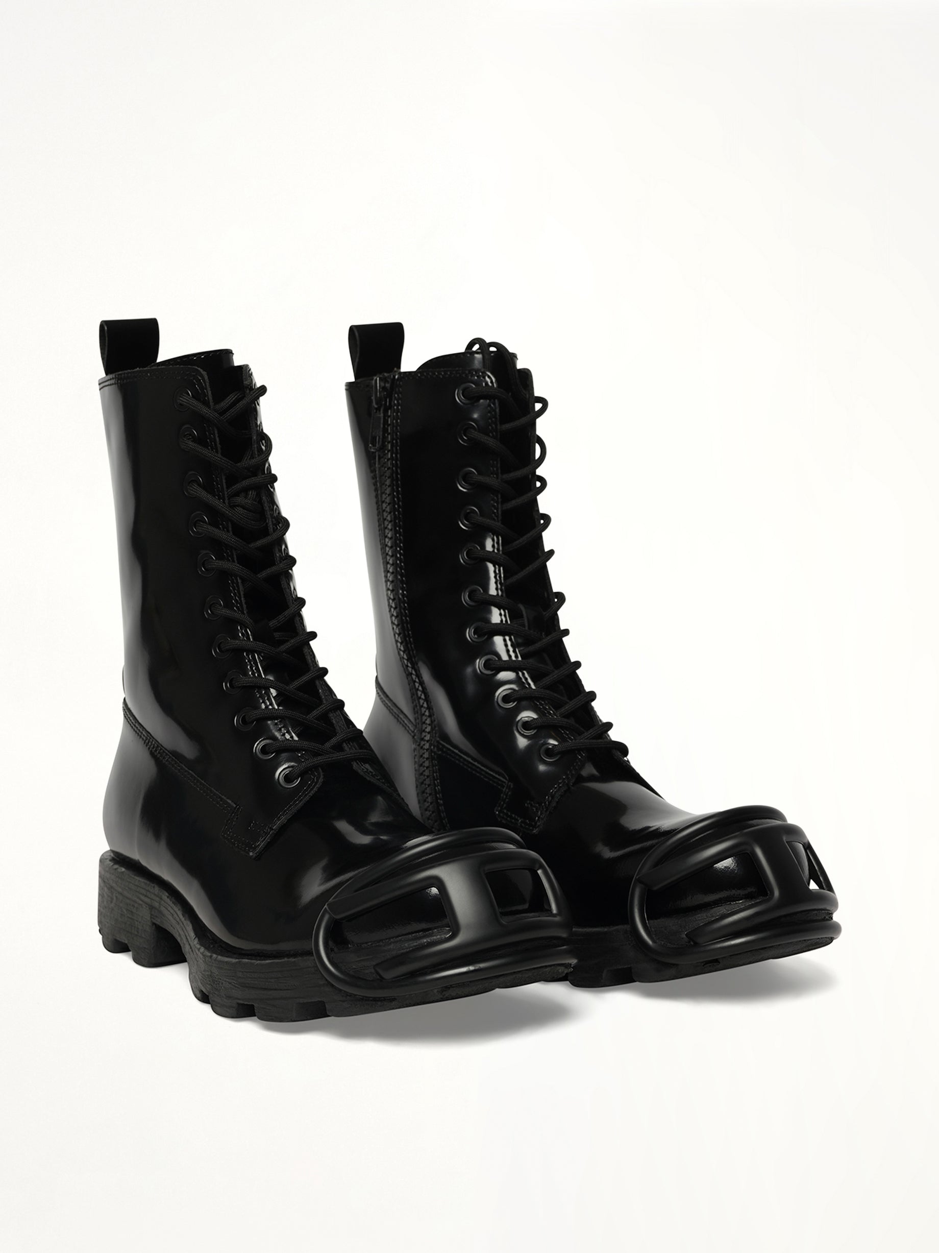 D-HAMMER Boots in Black Front View | DIESEL