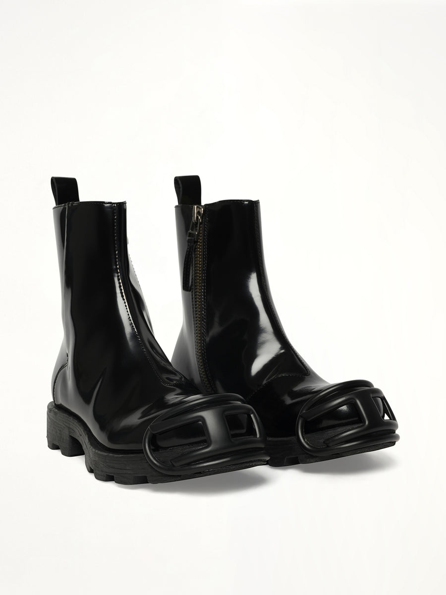 D-HAMMER Zip Boots in Black Front View | DIESEL