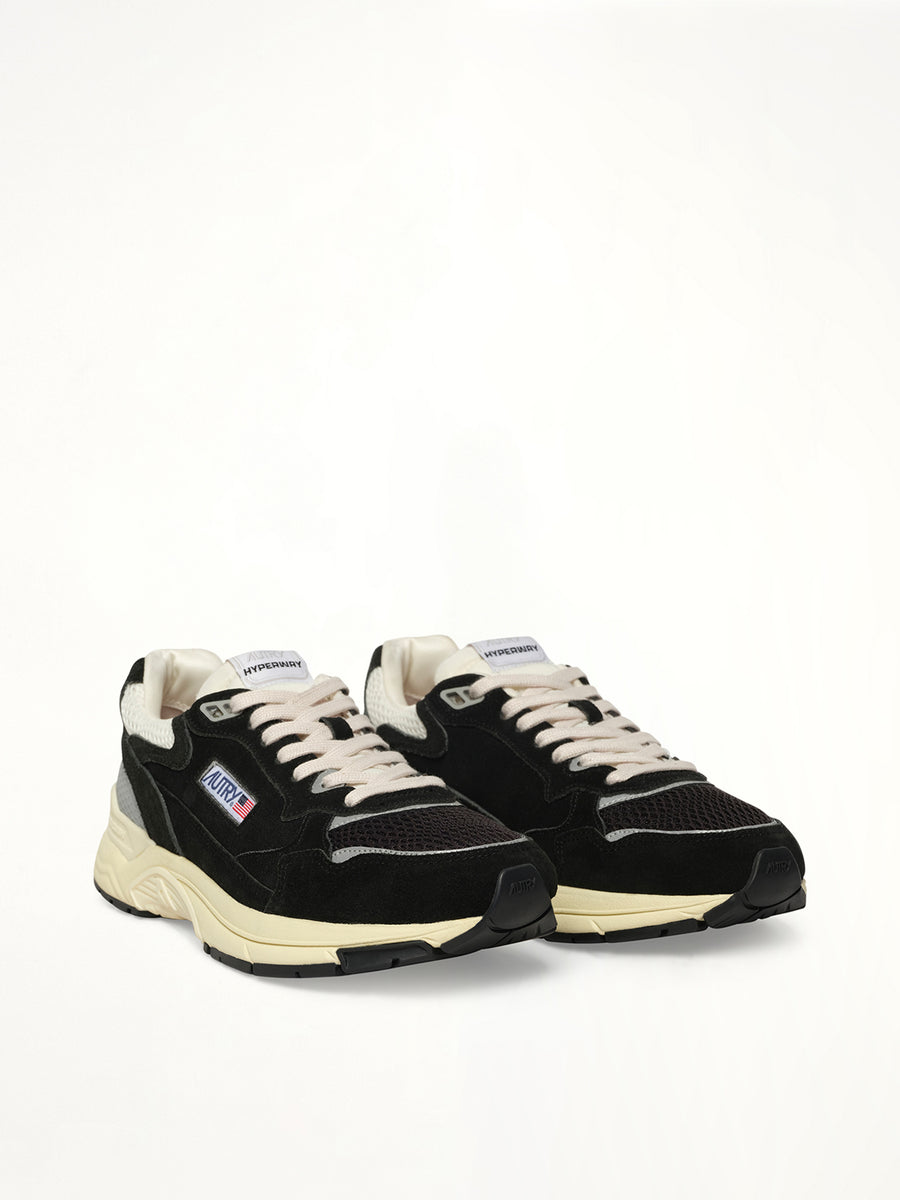 Hyperway Low Sneaker in Black/Silver Front View | AUTRY