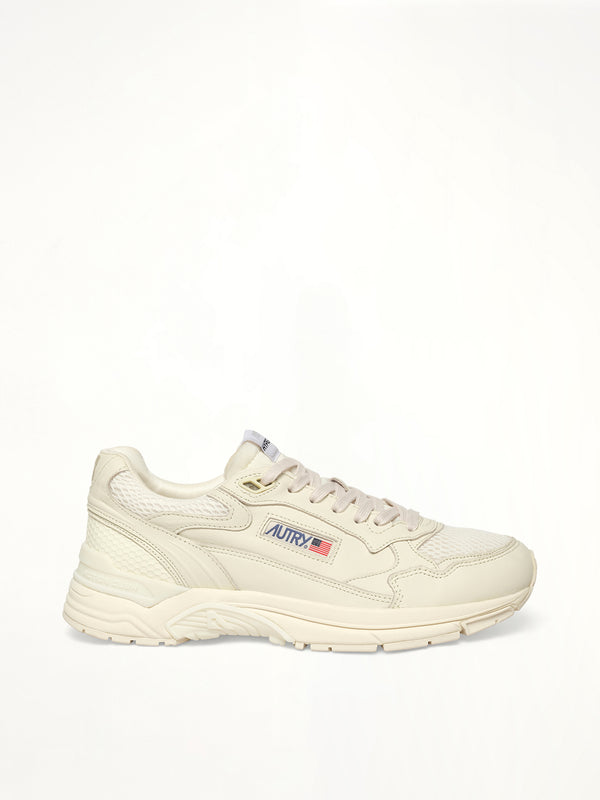 Hyperway Low Sneaker in White/White Side View | AUTRY