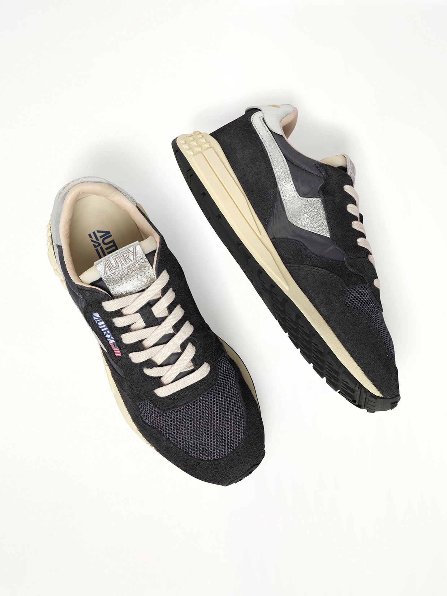 Reelwind Low Sneaker in Black/Silver