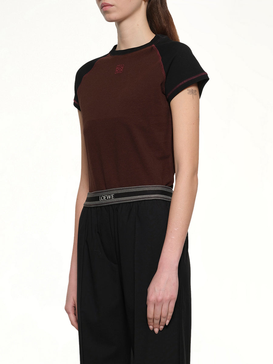 Small Fit T-Shirt in Black/Burgundy