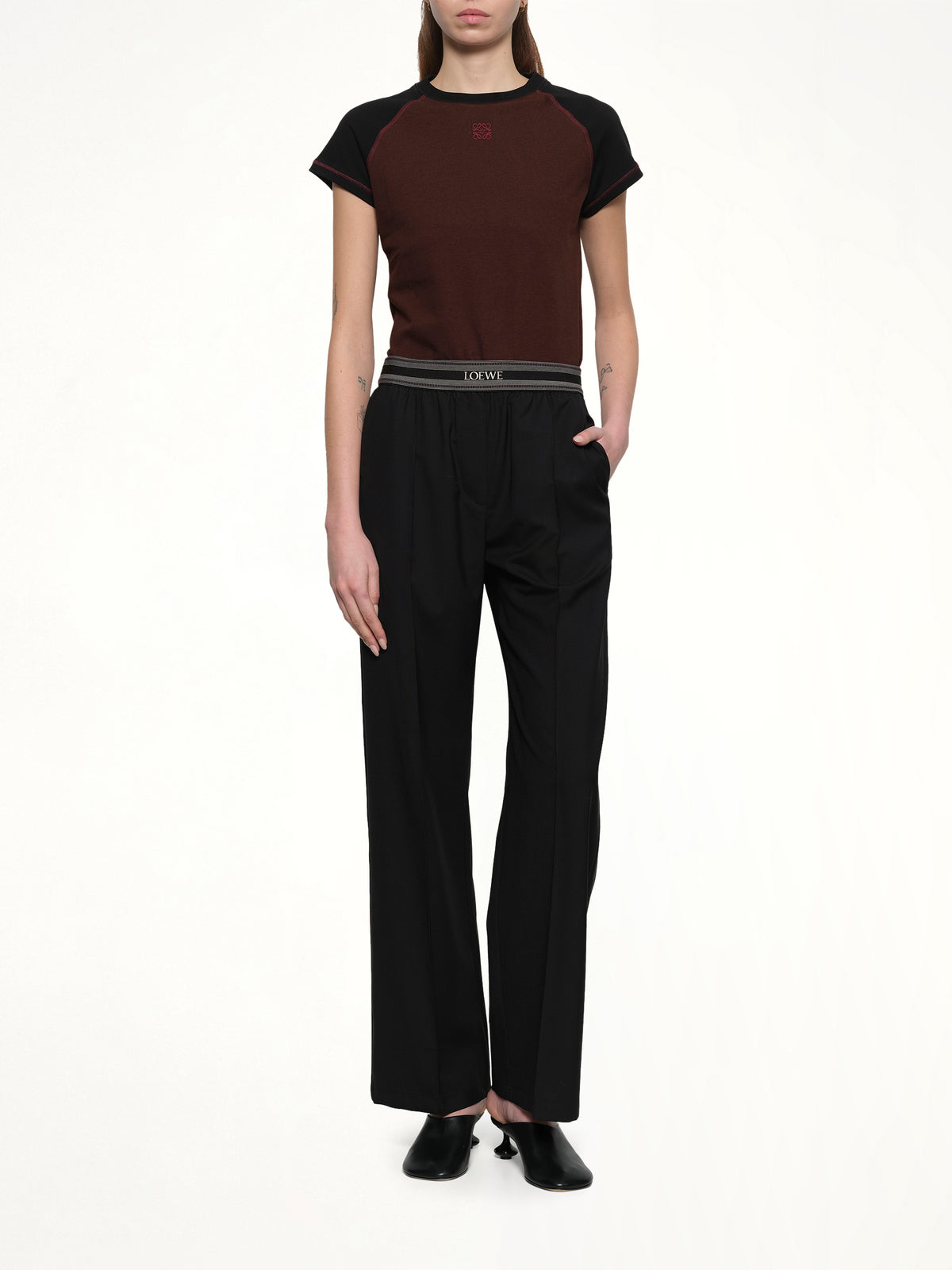 Small Fit T-Shirt in Black/Burgundy